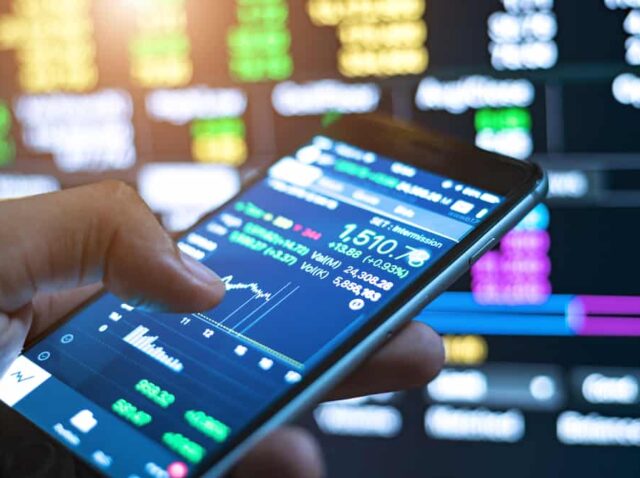 Trading-Advantage-Market-Moves